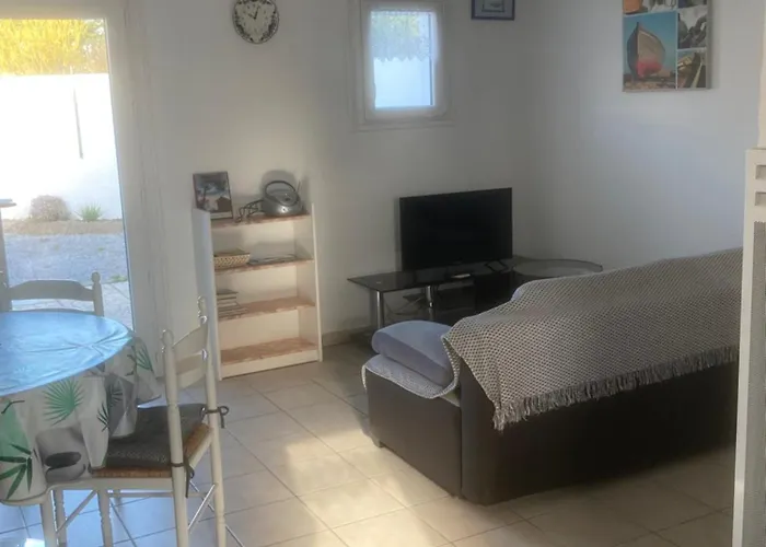 בית נופש Petite Maison A Proximite Commerces Et *